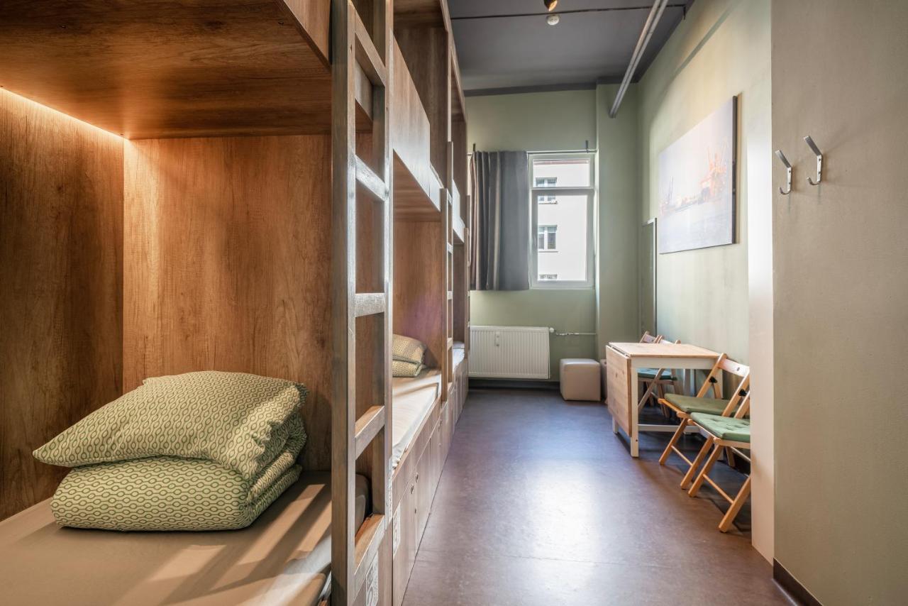 110Hostel グディニャ エクステリア 写真