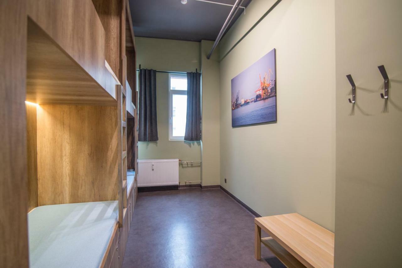 110Hostel グディニャ エクステリア 写真